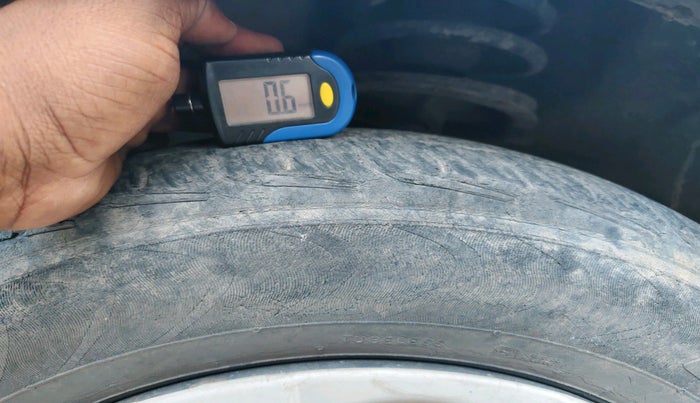 2007 Maruti Swift VXI 1.3, Petrol, Manual, 1,58,119 km, tyre