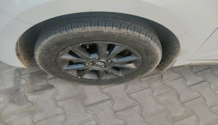 2019 Hyundai Elite i20 SPORTZ PLUS 1.4 CRDI, Diesel, Manual, 1,28,203 km, tyre