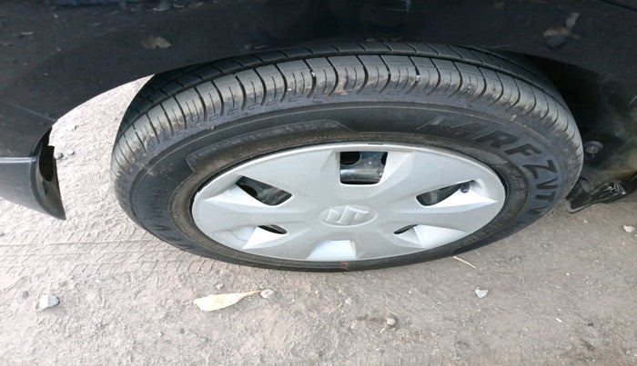 2025 Maruti New Wagon-R VXI 1.0 AMT, Petrol, Automatic, 2,968 km, tyre