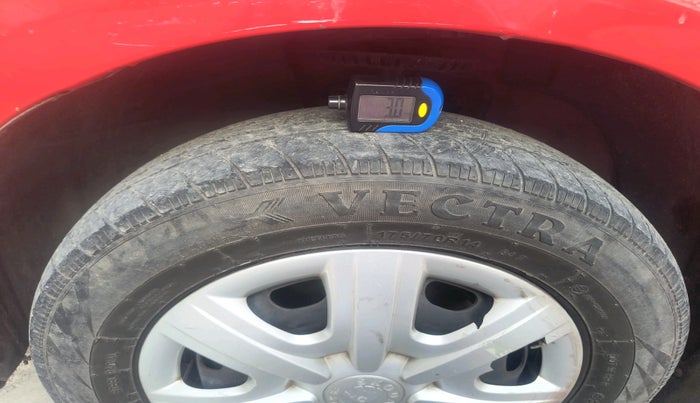 2011 Skoda Fabia AMBIENTE 1.2 MPI, Petrol, Manual, 75,406 km, tyre