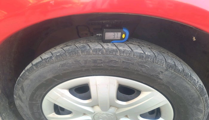 2011 Skoda Fabia AMBIENTE 1.2 MPI, Petrol, Manual, 75,406 km, tyre