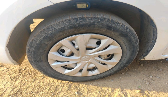 2020 Maruti Dzire LXI, Petrol, Manual, 1,56,752 km, tyre