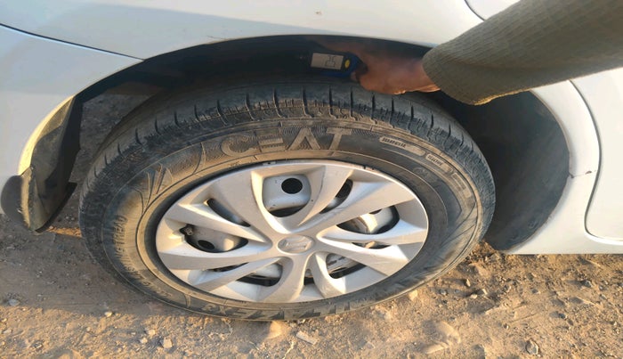 2020 Maruti Dzire LXI, Petrol, Manual, 1,56,752 km, tyre