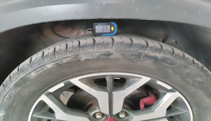 2020 KIA SELTOS GTX PLUS AT 1.5 DIESEL, Diesel, Automatic, 1,29,217 km, tyre