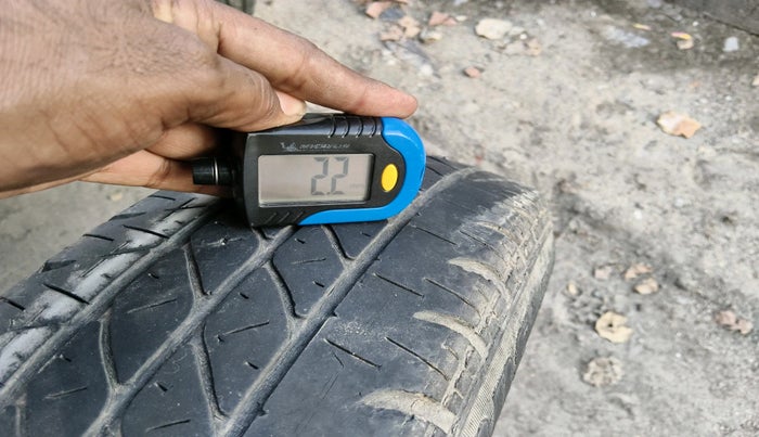 2012 Maruti Ritz VXI, Petrol, Manual, 1,00,646 km, tyre