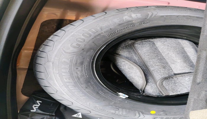 2024 KIA SELTOS HTK 1.5 Diesel MT, Diesel, Manual, 24,537 km, tyre