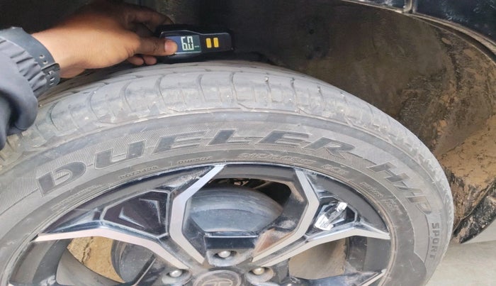 2025 Tata Curvv Creative 1.2 Petrol 7DCA, Petrol, Automatic, 18,633 km, tyre