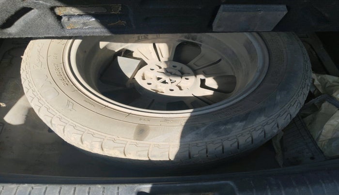 2015 Hyundai Creta SX (O) 1.6 DIESEL, Diesel, Manual, 1,21,239 km, tyre