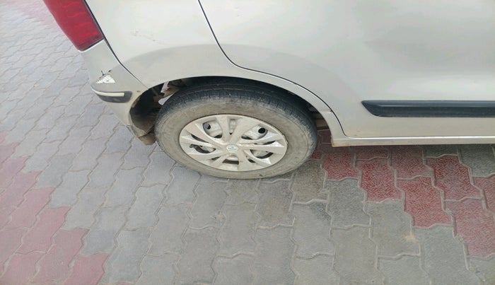 2018 Maruti Wagon R 1.0 LXI CNG, CNG, Manual, 1,08,575 km, tyre