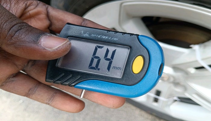 2025 Renault Kiger RXT (O) MT, CNG, Manual, 13,766 km, tyre