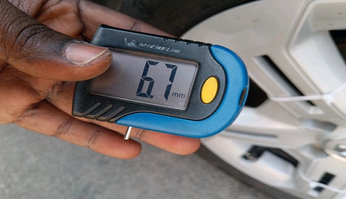 2025 Renault Kiger RXT (O) MT, CNG, Manual, 13,766 km, tyre