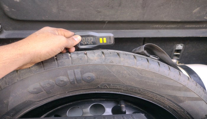 2024 Toyota Glanza G E-CNG, CNG, Manual, 43,156 km, tyre