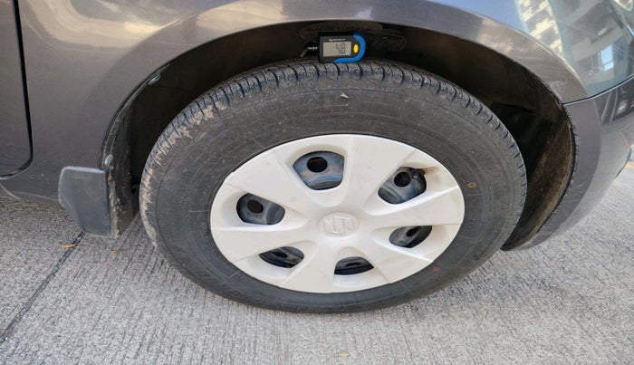 2013 Maruti Ritz VXI, Petrol, Manual, 72,988 km, tyre