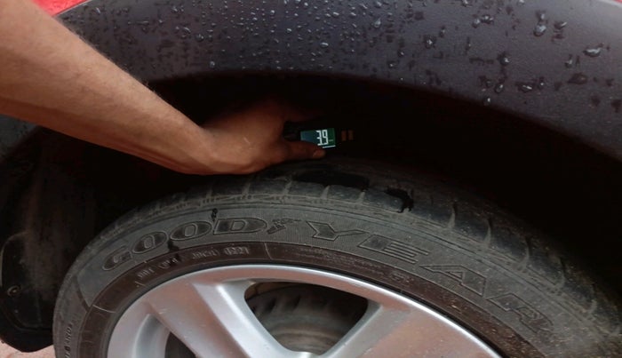 2015 Volkswagen Polo HIGHLINE1.5L, Diesel, Manual, 89,896 km, tyre