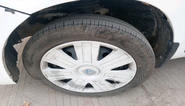 2015 Maruti Wagon R 1.0 VXI, CNG, Manual, 95,638 km, tyre