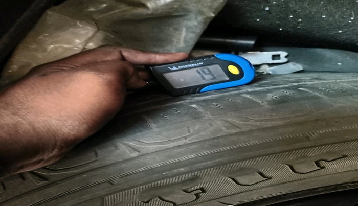 2018 Jeep Compass SPORT 1.4 PETROL, Petrol, Manual, 1,49,226 km, tyre