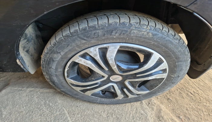 2022 Tata TIGOR XZ PLUS CNG, CNG, Manual, 1,41,213 km, tyre