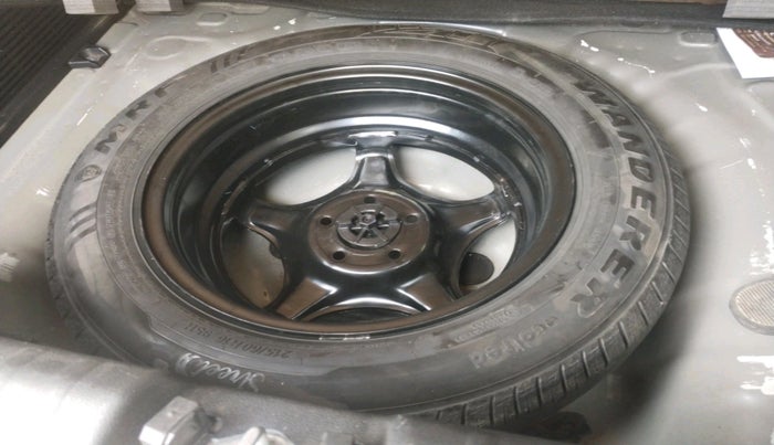 2023 KIA SONET HTK PLUS 1.0 IMT, Petrol, Manual, 13,986 km, tyre