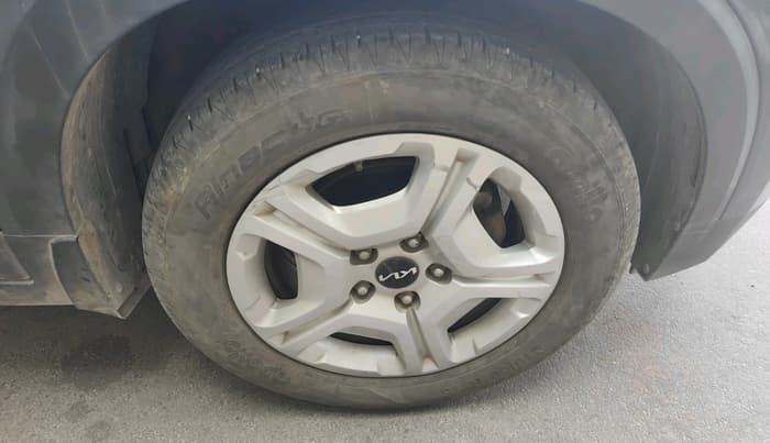 2023 KIA SONET HTK 1.5 DIESEL IMT, Diesel, Manual, 48,660 km, tyre
