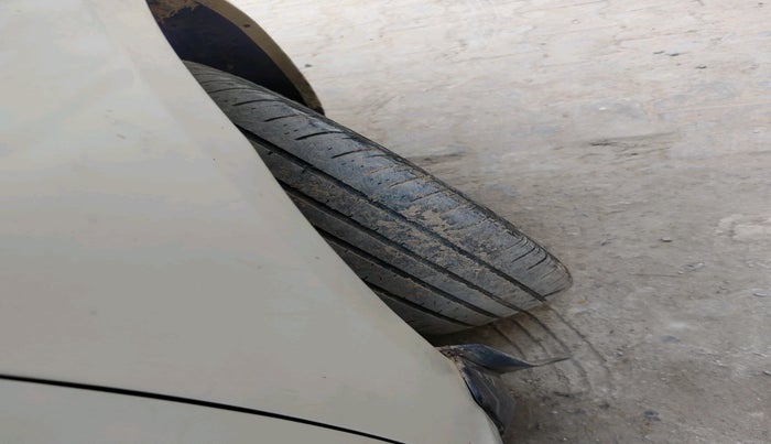 2016 Maruti Swift LDI, Diesel, Manual, 1,73,695 km, tyre