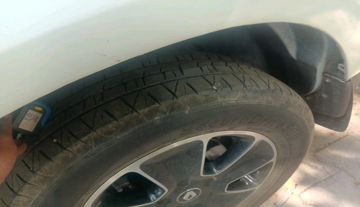 2017 Renault Duster 110 PS RXZ 4X2 AMT DIESEL, Diesel, Automatic, 79,102 km, tyre