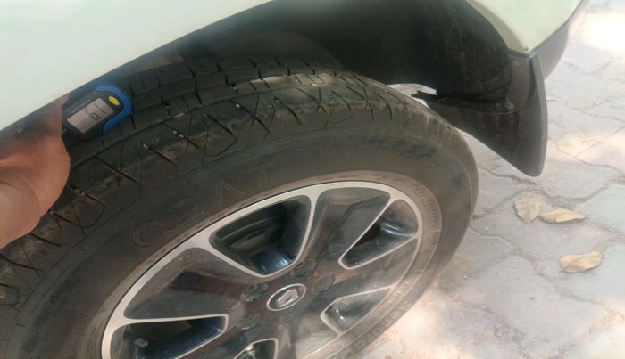 2017 Renault Duster 110 PS RXZ 4X2 AMT DIESEL, Diesel, Automatic, 79,102 km, tyre