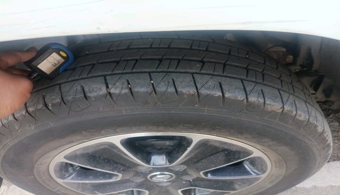 2017 Renault Duster 110 PS RXZ 4X2 AMT DIESEL, Diesel, Automatic, 79,102 km, tyre