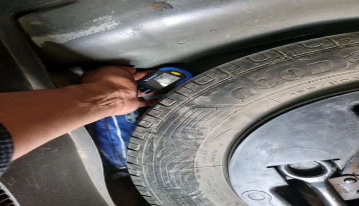 2012 Hyundai i10 MAGNA 1.2, Petrol, Manual, 88,290 km, tyre