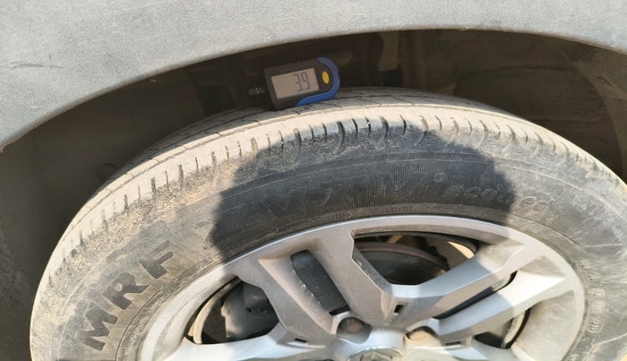 2023 Renault TRIBER RXZ, Petrol, Manual, 60,334 km, tyre