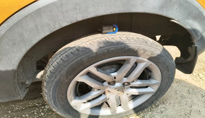 2023 Renault TRIBER RXZ, Petrol, Manual, 60,334 km, tyre