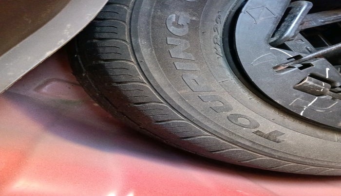 2011 Hyundai i10 SPORTZ 1.2, Petrol, Manual, 38,455 km, tyre