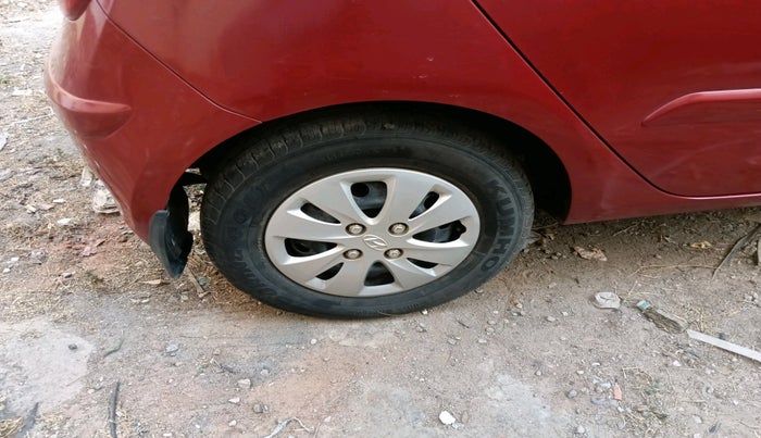 2011 Hyundai i10 SPORTZ 1.2, Petrol, Manual, 38,455 km, tyre