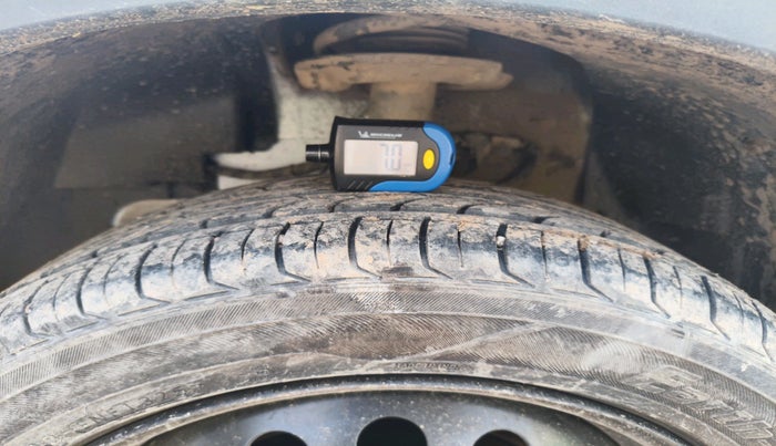 2018 Tata NEXON XM PETROL, Petrol, Manual, 69,479 km, tyre