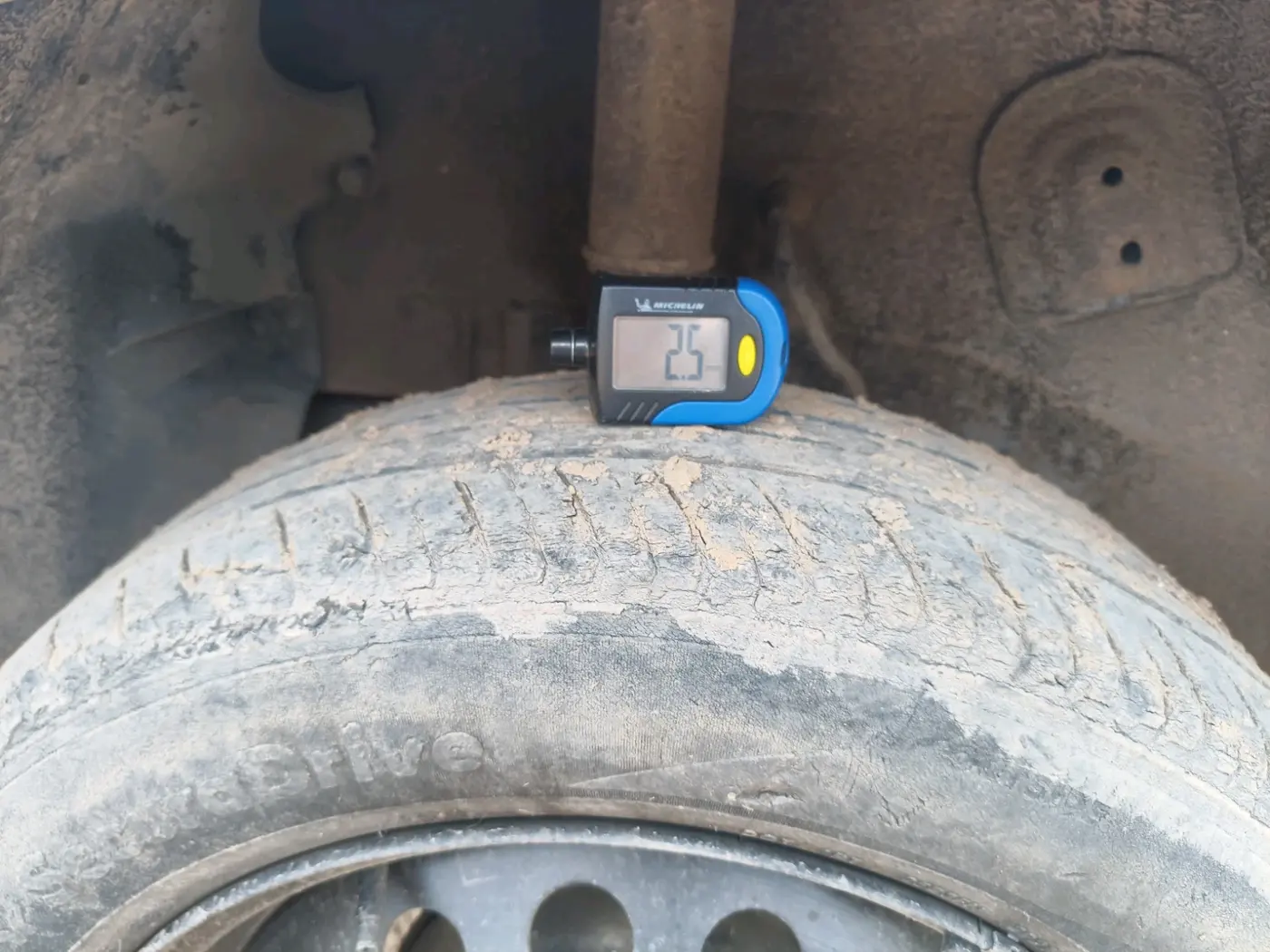2018 Tata NEXON XM PETROL, Petrol, Manual, 69,479 km, tyre