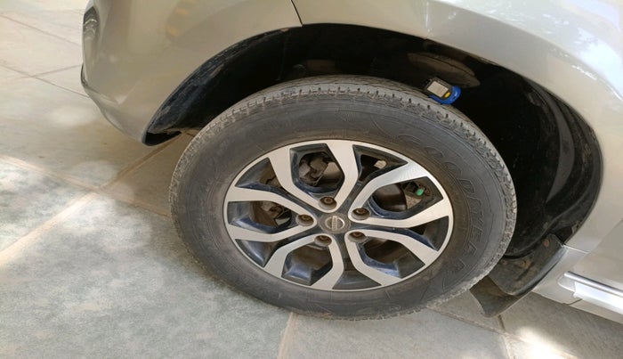 2016 Nissan Terrano XL D PLUS, Diesel, Manual, 94,832 km, tyre