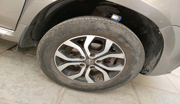 2016 Nissan Terrano XL D PLUS, Diesel, Manual, 94,832 km, tyre