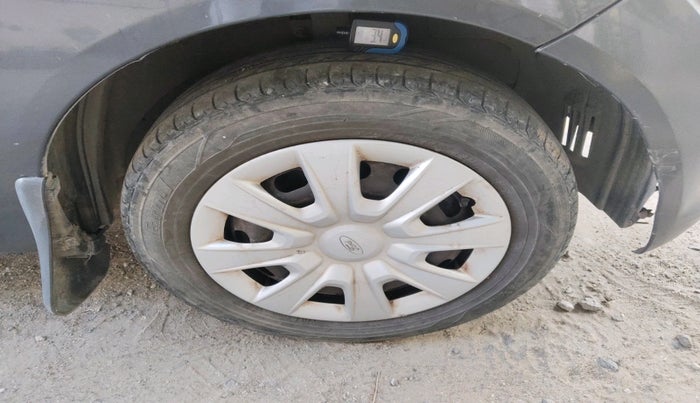 2013 Ford Figo ZXI 1.2 PETROL, Petrol, Manual, 65,926 km, tyre