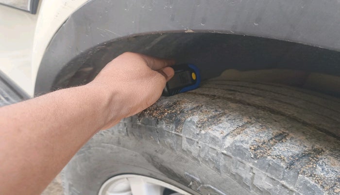 2018 Mahindra XUV500 W9, Diesel, Manual, 1,95,343 km, tyre