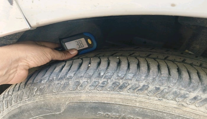 2019 Ford Ecosport TREND 1.5L PETROL, CNG, Manual, 41,505 km, tyre