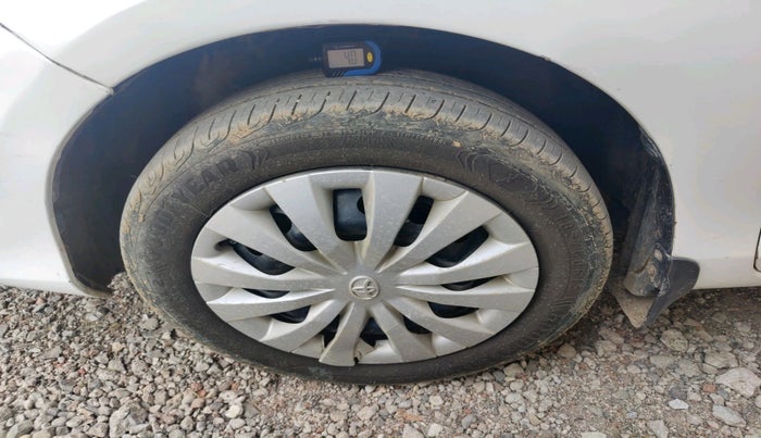 2021 Toyota YARIS J MT, Petrol, Manual, 72,389 km, tyre