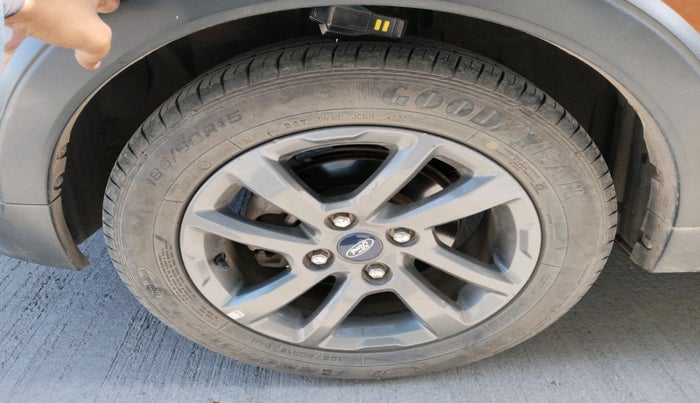 2021 Ford FREESTYLE TITANIUM PLUS 1.2 PETROL, Petrol, Manual, 25,163 km, tyre