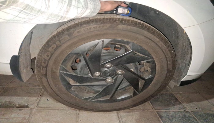 2023 Hyundai NEW I20 MAGNA 1.2 MT, Petrol, Manual, 12,506 km, tyre