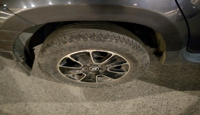 2019 Renault Duster RXS CVT, Petrol, Automatic, 55,431 km, tyre