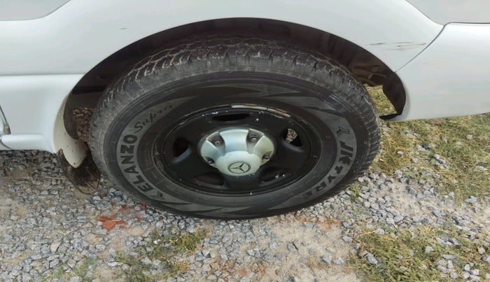 2014 Tata Safari 4X2 LX DICOR, Diesel, Manual, 76,258 km, tyre