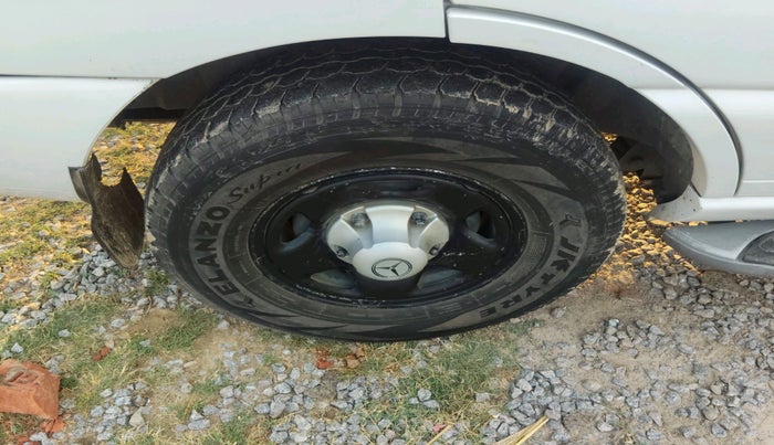 2014 Tata Safari 4X2 LX DICOR, Diesel, Manual, 76,258 km, tyre