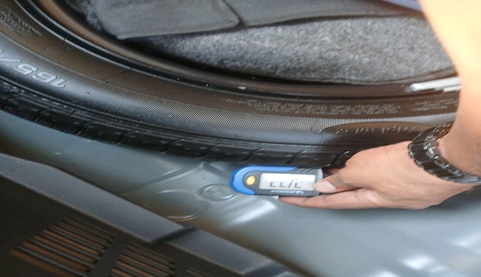 2025 Hyundai GRAND I10 NIOS SPORTZ AMT 1.2 KAPPA VTVT, Petrol, Automatic, 1,841 km, tyre