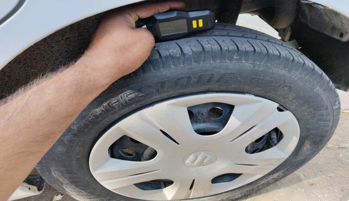 2017 Maruti Wagon R 1.0 VXI AMT, Petrol, Automatic, 54,408 km, tyre