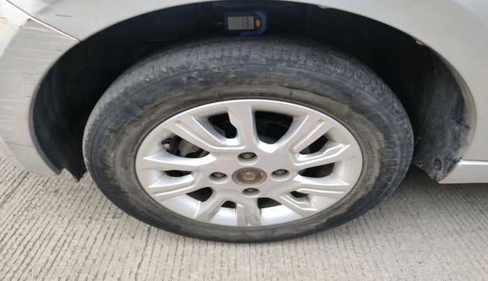 2018 Tata Tiago XZA PETROL, Petrol, Automatic, 40,070 km, tyre