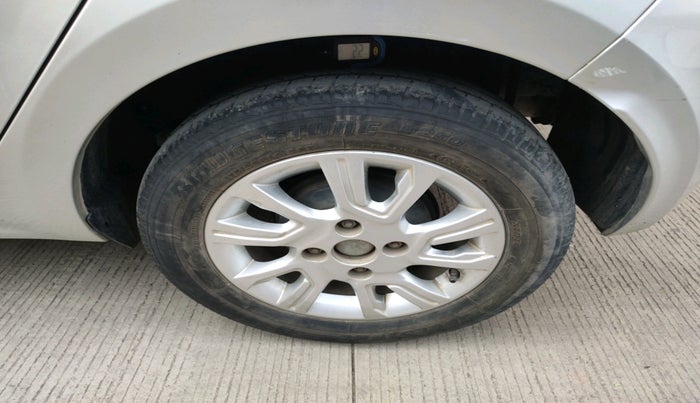 2018 Tata Tiago XZA PETROL, Petrol, Automatic, 40,070 km, tyre