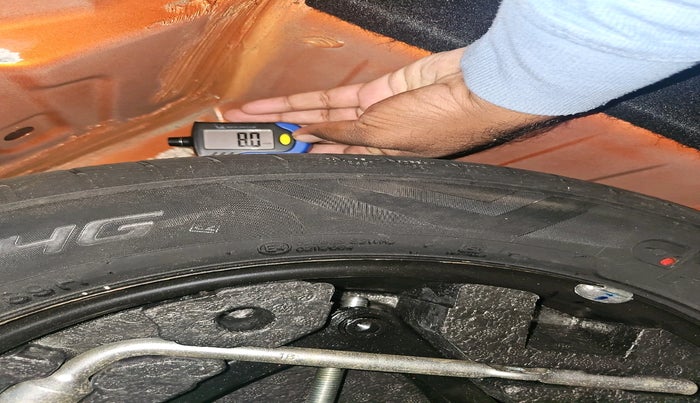 2021 Tata PUNCH CREATIVE  1.2 RTN DUAL TONE, Petrol, Manual, 70,480 km, tyre